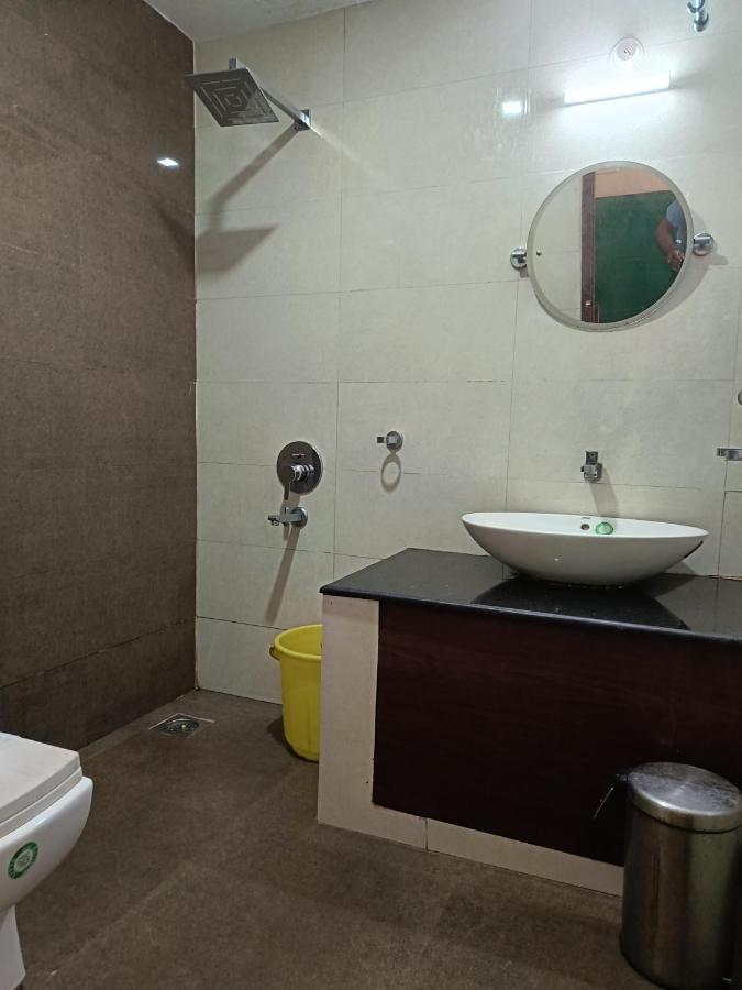 קולאם Global Backwater Resort מראה חיצוני תמונה