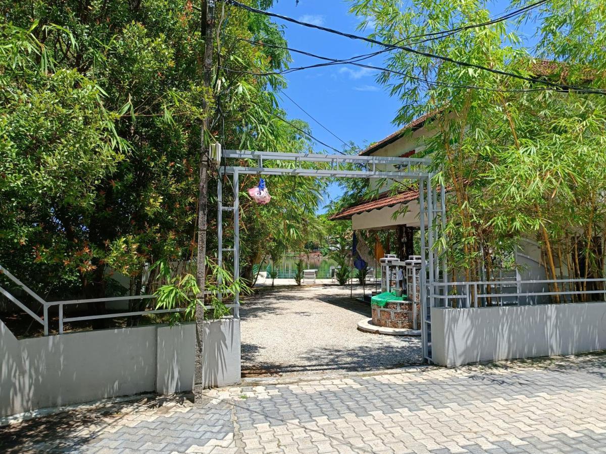 קולאם Global Backwater Resort מראה חיצוני תמונה